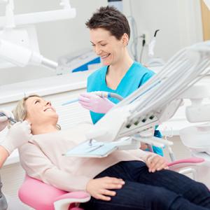 PlusTerveys Hammaslääkärit hampaiden hoito nosto
