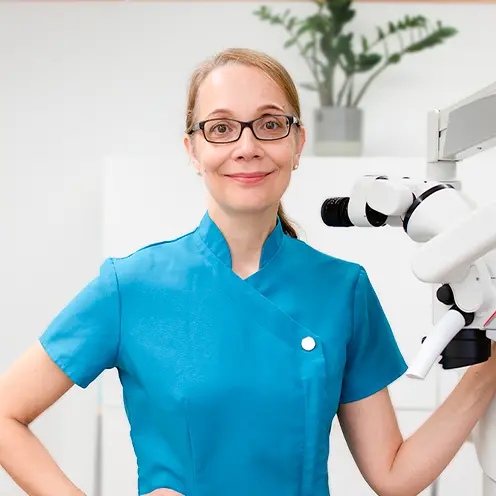 Erikoishammaslääkäri Anu Lampinen
