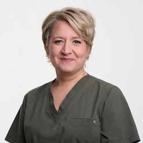 Erikoishammaslääkäri Laura Lammi